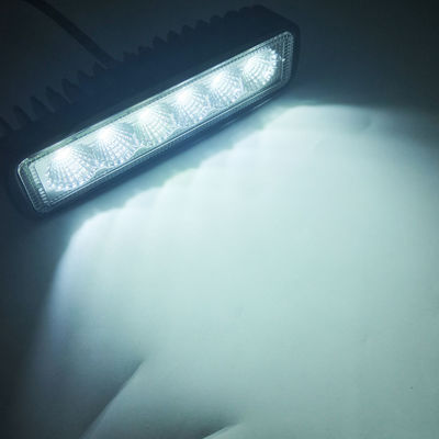 o diodo emissor de luz de 18w Off Road alterou luzes do carro