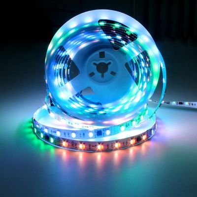 Iluminação conduzida Digitas decorativa da mágica RGBW 60LEDs/M Outdoor Dmx Led do controlador 24V de Dmx da tira
