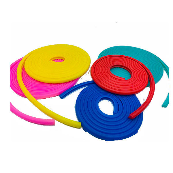 Sinais feitos sob encomenda claros de néon da luz do tubo do diodo emissor de luz do silicone flexível multicolorido 6mm 8mm 10mm 6500k